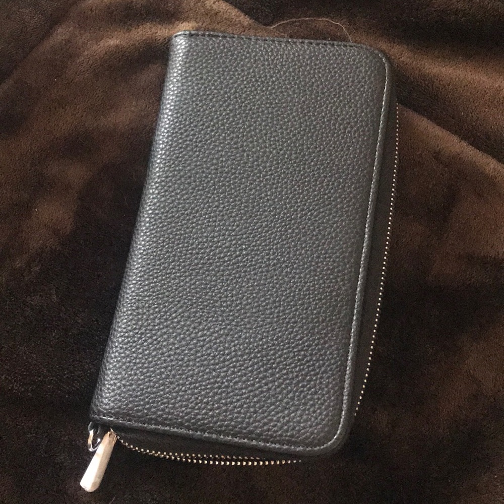 Thirty-One ALL ABOUT THE BENJAMINS WALLET New!!